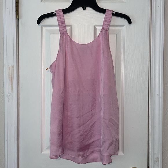 •VINCE CUMATO•PINK "SILK FEEL" FLOWY TANK TOP W/CINCHED SHOULDER STRAPS SMALL - Picture 3 of 8